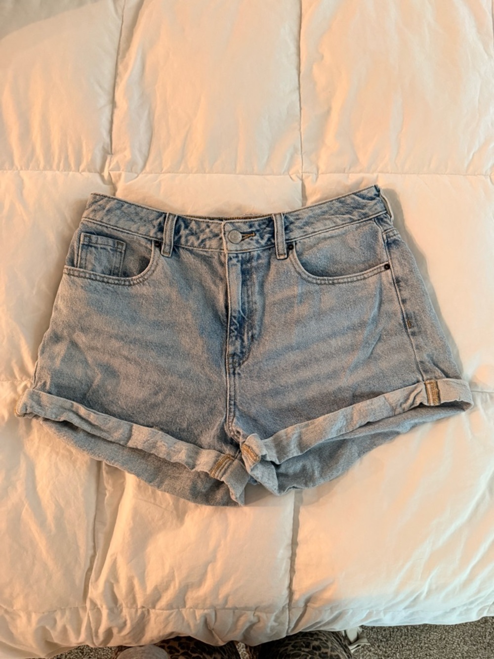 PacSun Rolled-Hem Light Wash Denim Shorts